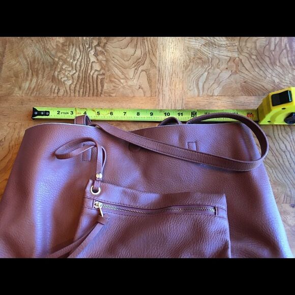 REVERSIBLE TOTE !  - Picture 8 of 8